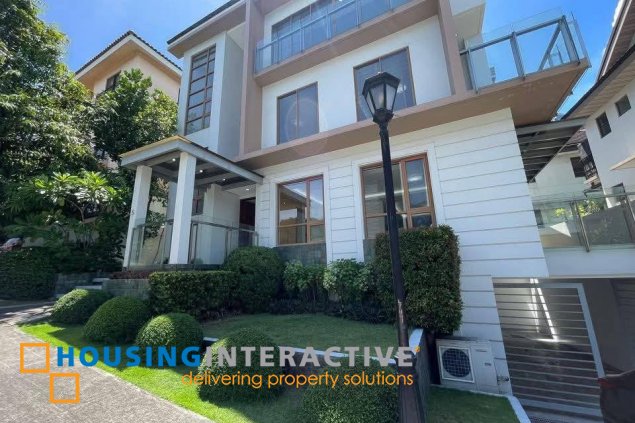 tri-level hosue for lease in mckinlry hill village