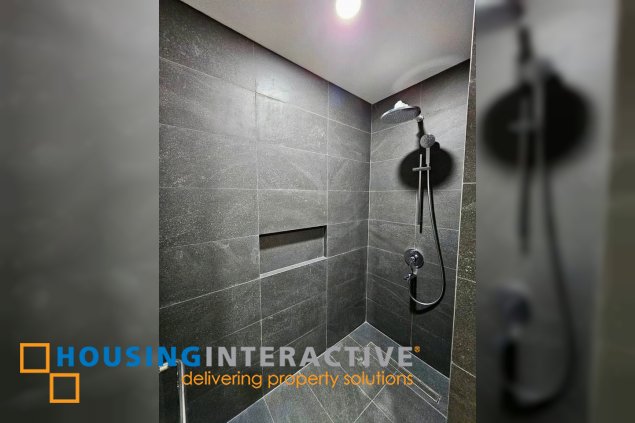 fully furnished 1br unit with balcony for lease in the seasons residences