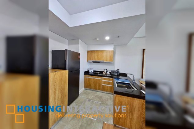 fully furnished 1br unit with balcony for lease in the seasons residences