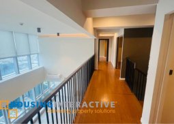 fully renovated paenthouse unit for sale in uptown parksuites