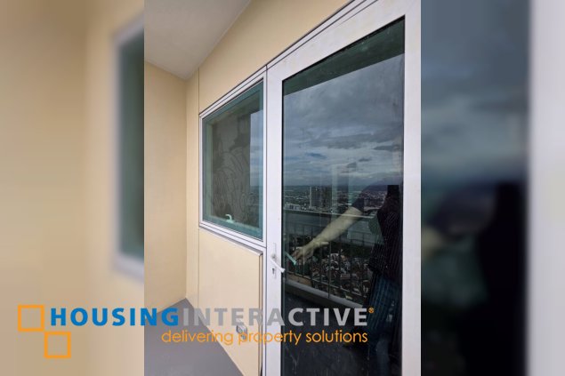 1br unit with parking for sale in maven at capitol commons