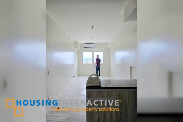 1br unit with parking for sale in maven at capitol commons