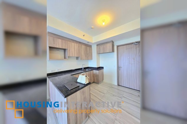 1br unit with parking for sale in maven at capitol commons