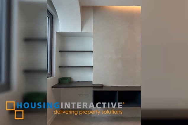 fully furnished 1br unit with parking for sale in acqua private residences