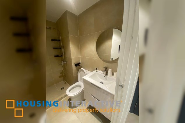 fully furnished 1br unit with parking for sale in acqua private residences