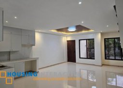 2-storey townhouse for sale in vermont royale executive village, antipolo