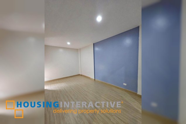 2-storey townhouse for sale in vermont royale executive village, antipolo