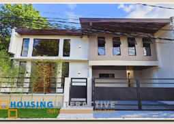 renovated modern bungalow with mezzanine for sale in bf homes