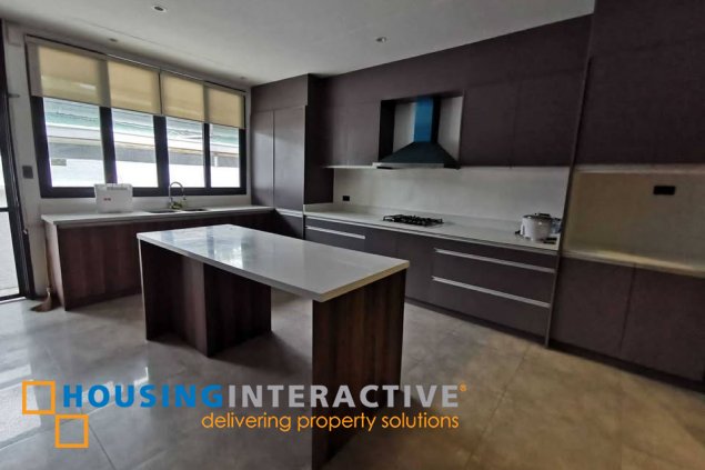 house for rent in dasmarinas village