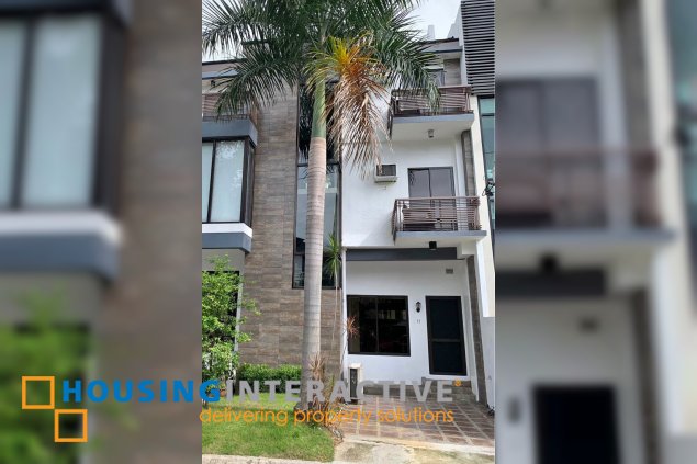 a luxurious 3-bedroom apartment in the heart of taguig city