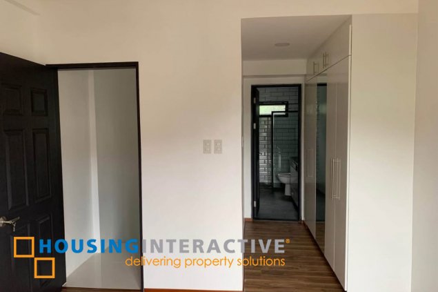 a luxurious 3-bedroom apartment in the heart of taguig city