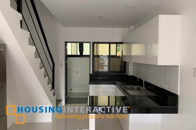 a luxurious 3-bedroom apartment in the heart of taguig city