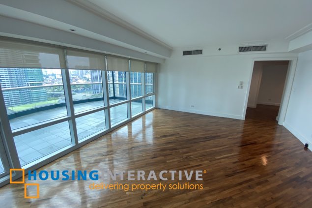 3br unit with parking for lease in hidalgo place