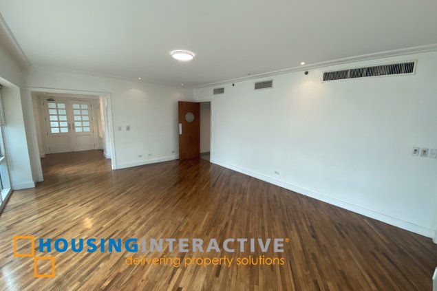 3br unit with parking for lease in hidalgo place