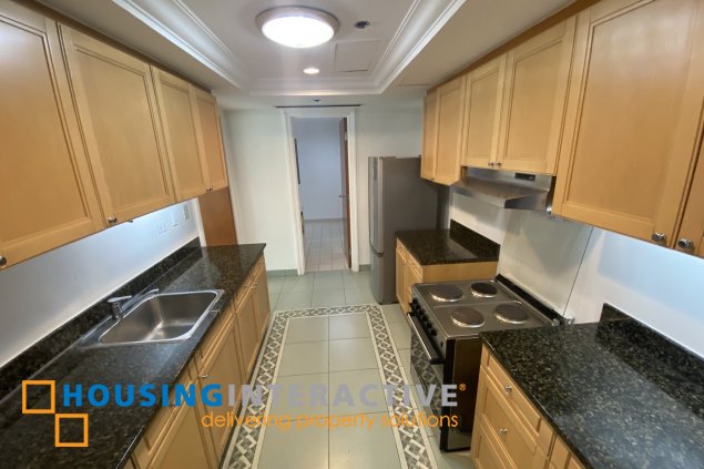 3br unit with parking for lease in hidalgo place