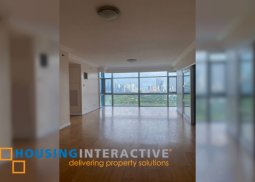 3br unit with parking for sale in pacific plaza towers