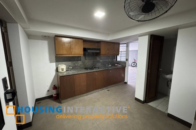 5br house for lease in mckinley hill village