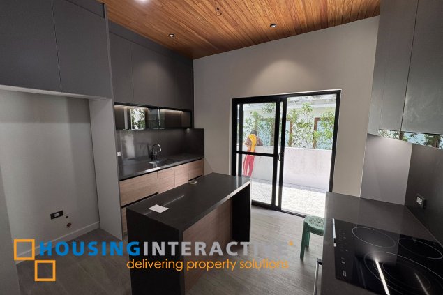 mckinley west brand new 5br + den house |  lease