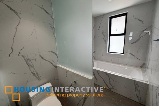 mckinley west brand new 5br + den house |  lease