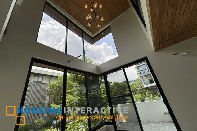 mckinley west brand new 5br + den house |  lease