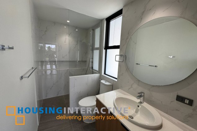mckinley west brand new 5br + den house |  lease