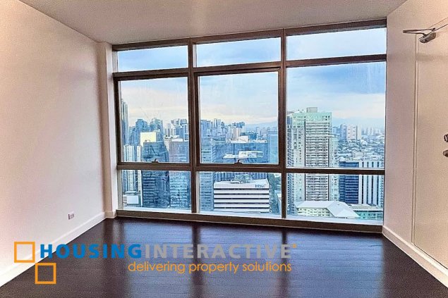 3br unit for sale in east gallery place