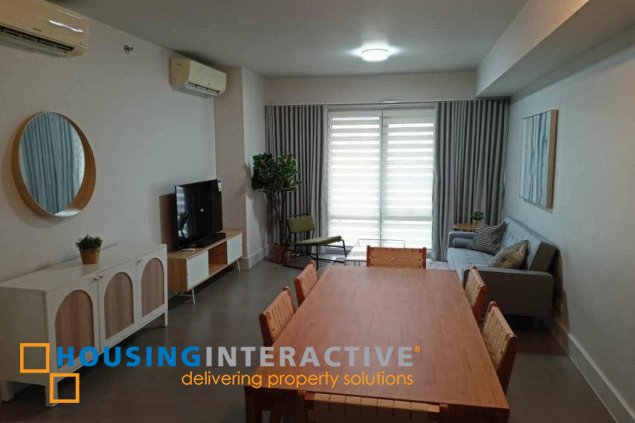 fully furnished 2br unit with parking for lease in the proscenium residences