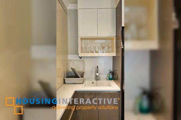 studio unit with balcony and parking for rent in makati