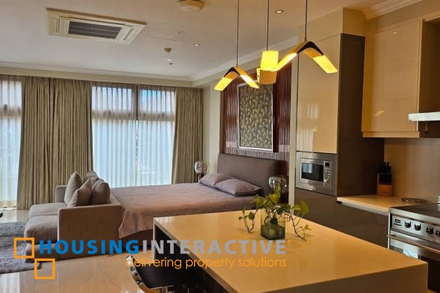 studio unit with balcony and parking for rent in makati