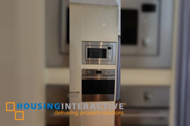 1br penthouse unit with parking for lease in poblacion, makati