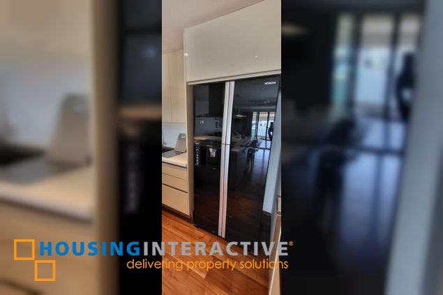 1br penthouse unit with parking for lease in poblacion, makati