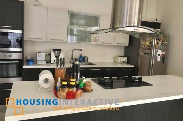 4br duplex house for rent in san lorenzo village