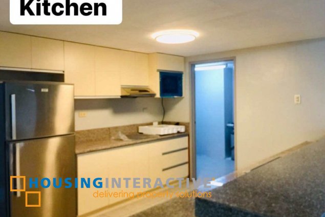 fully furnished 3br unit with parking for lease in elizabeth place