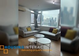 fully furnished 1br unit with balcony and parking for lease in park terraces