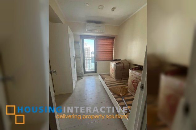 semi-furnished 2br unit for sale in acqua private residences