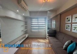 fully furnished 1br unit with parking for lease in the grove by rockwell