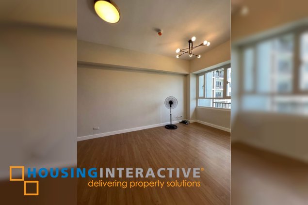 semi-furnished 2br unit with parking for lease in the arton by rockwell