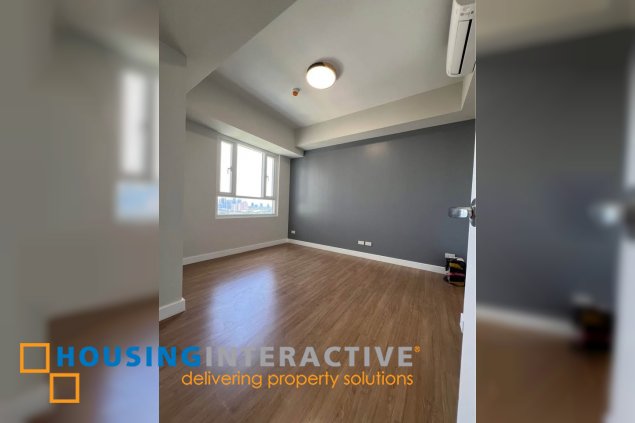 semi-furnished 2br unit with parking for lease in the arton by rockwell