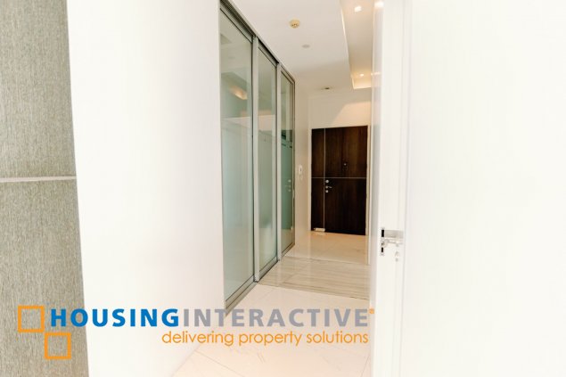 fully furnished 3br penthouse unit with parking for sale in bellagio one