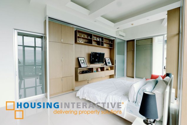 fully furnished 3br penthouse unit with parking for sale in bellagio one