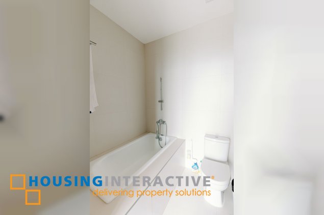 fully furnished 3br penthouse unit with parking for sale in bellagio one