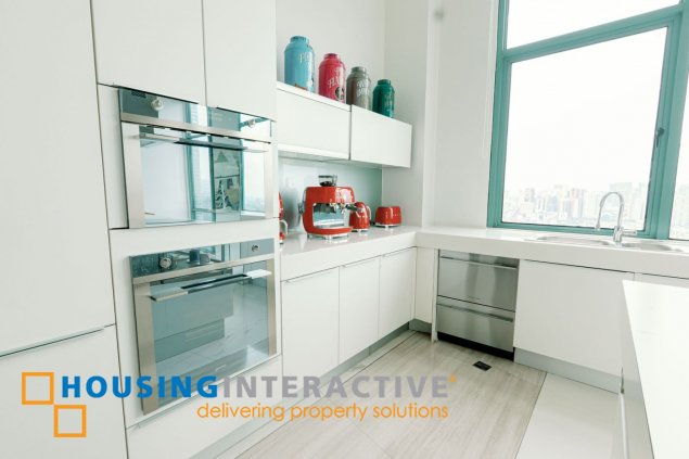 fully furnished 3br penthouse unit with parking for sale in bellagio one
