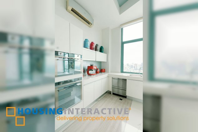 fully furnished 3br penthouse unit with parking for sale in bellagio one