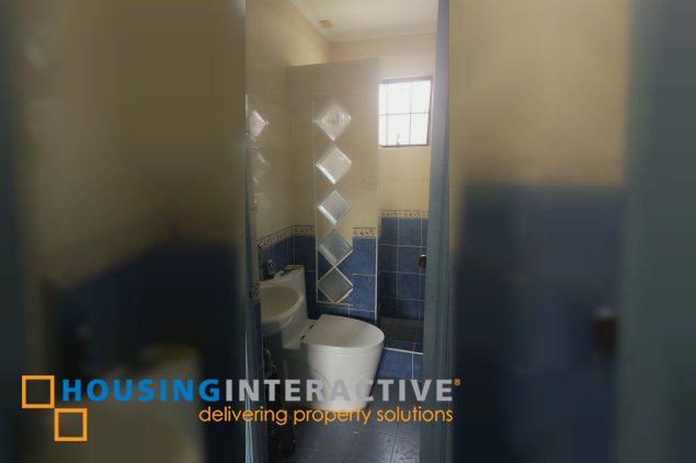 4 bedroom with 3 t & b renovated house in a prime property in sucat paranaque