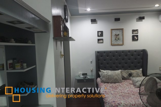 4 bedroom with 3 t & b renovated house in a prime property in sucat paranaque