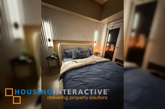 condominium for rent in uptown arts residences