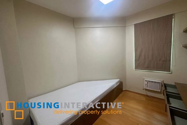 semi-furnished 3br unit with parking for lease in bonifacio ridge