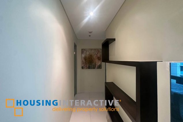 semi-furnished 3br unit with parking for lease in bonifacio ridge