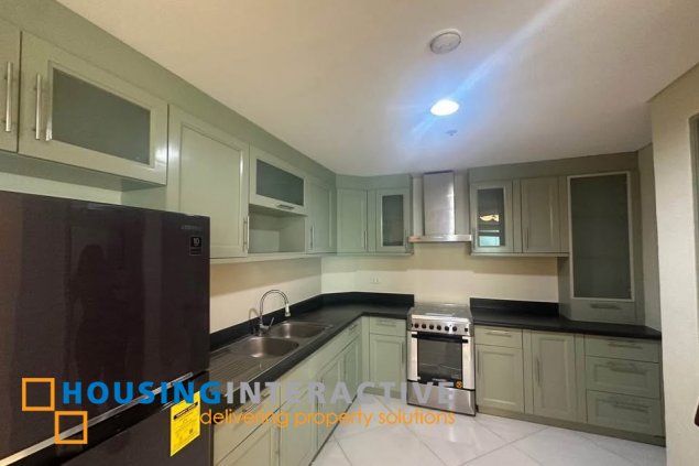 semi-furnished 3br unit with parking for lease in bonifacio ridge