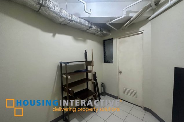 semi-furnished 3br unit with parking for lease in bonifacio ridge